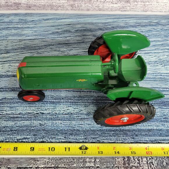 Scale models 1/16 scale Oliver row crop 70 diecast n/frontend tractor green/red - Picture 2 of 8